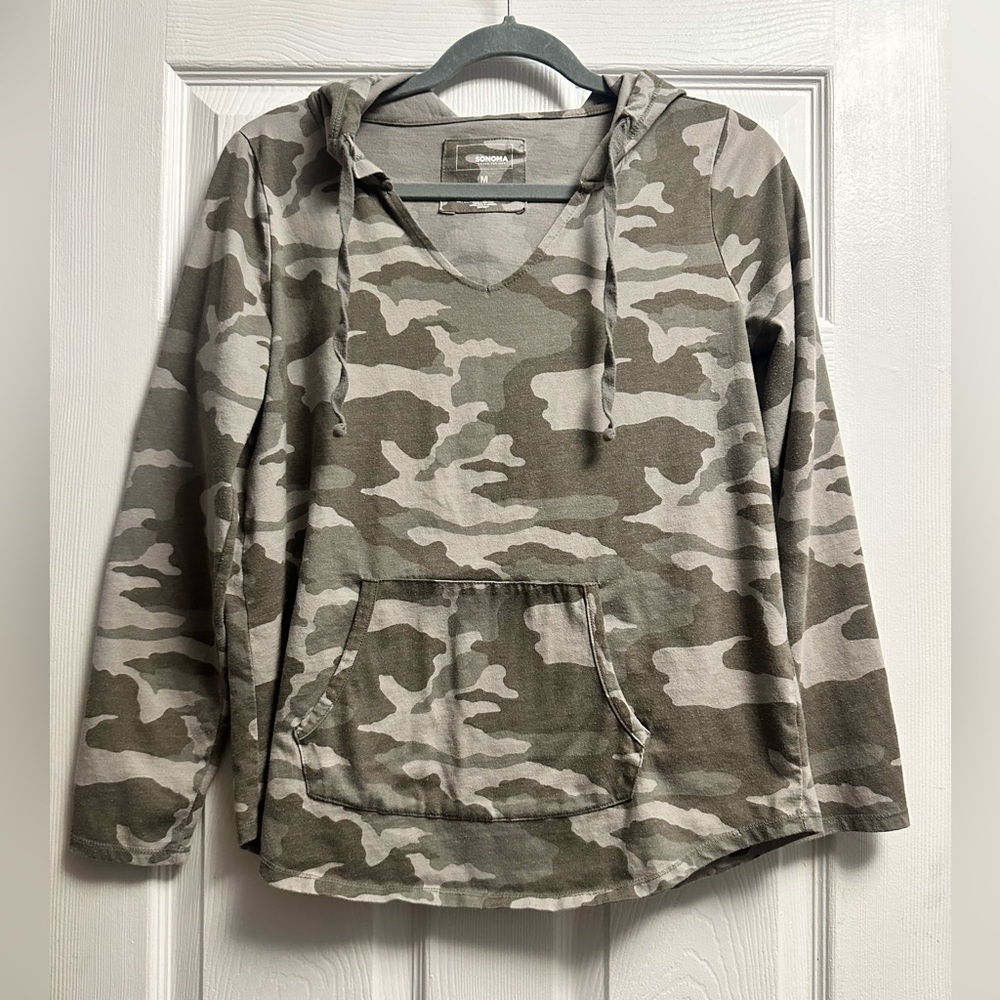 Camo Hoodie Size Medium